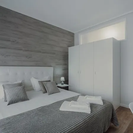 1br With Ac Near Palacio De Cristal *