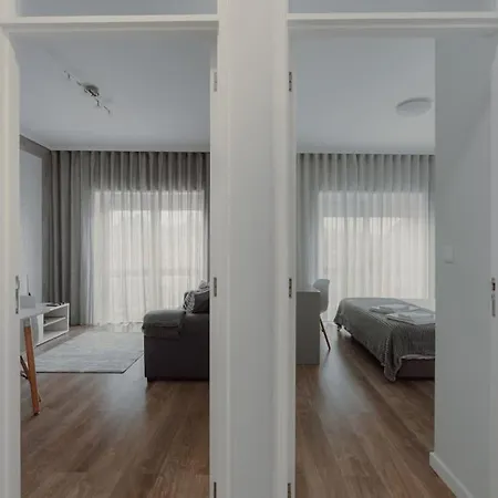 1br With Ac Near Palacio De Cristal Porto