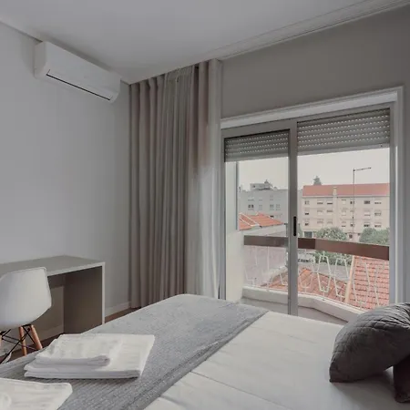 1br With Ac Near Palacio De Cristal *